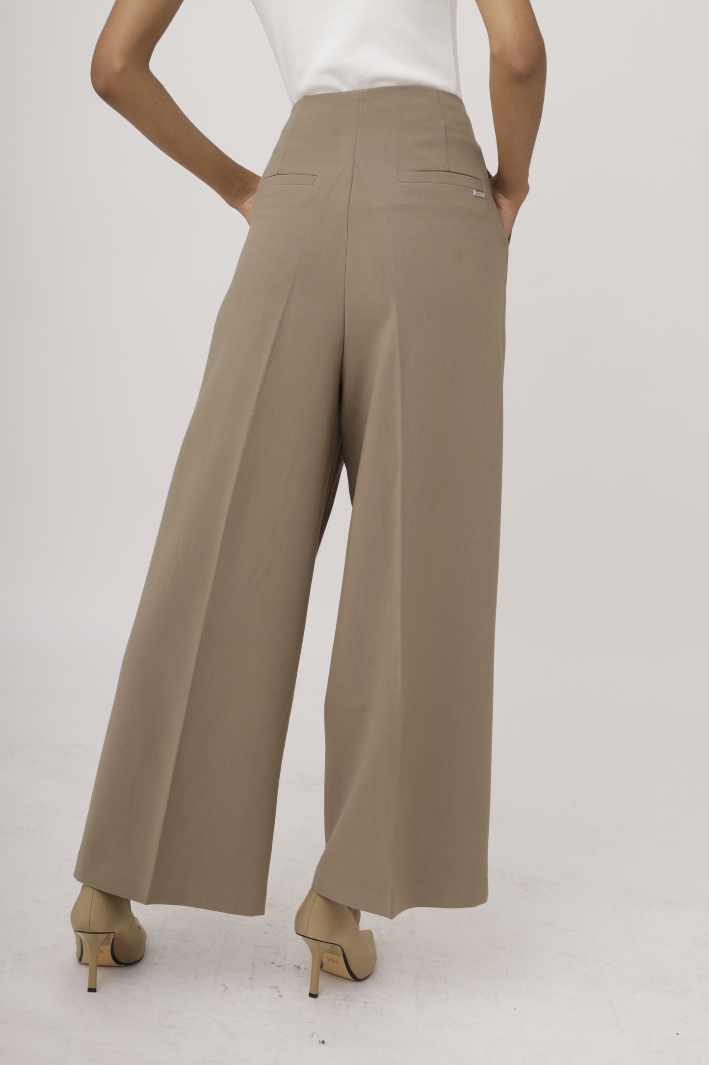 Column Wide-Leg Trouser