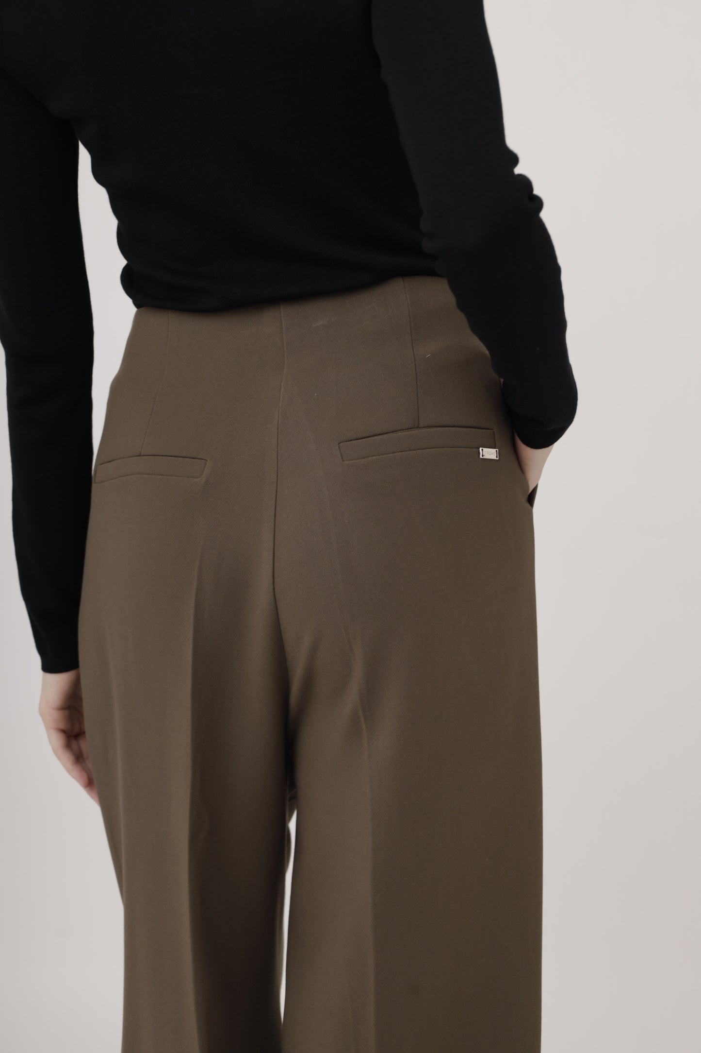 Column Wide-Leg Trouser
