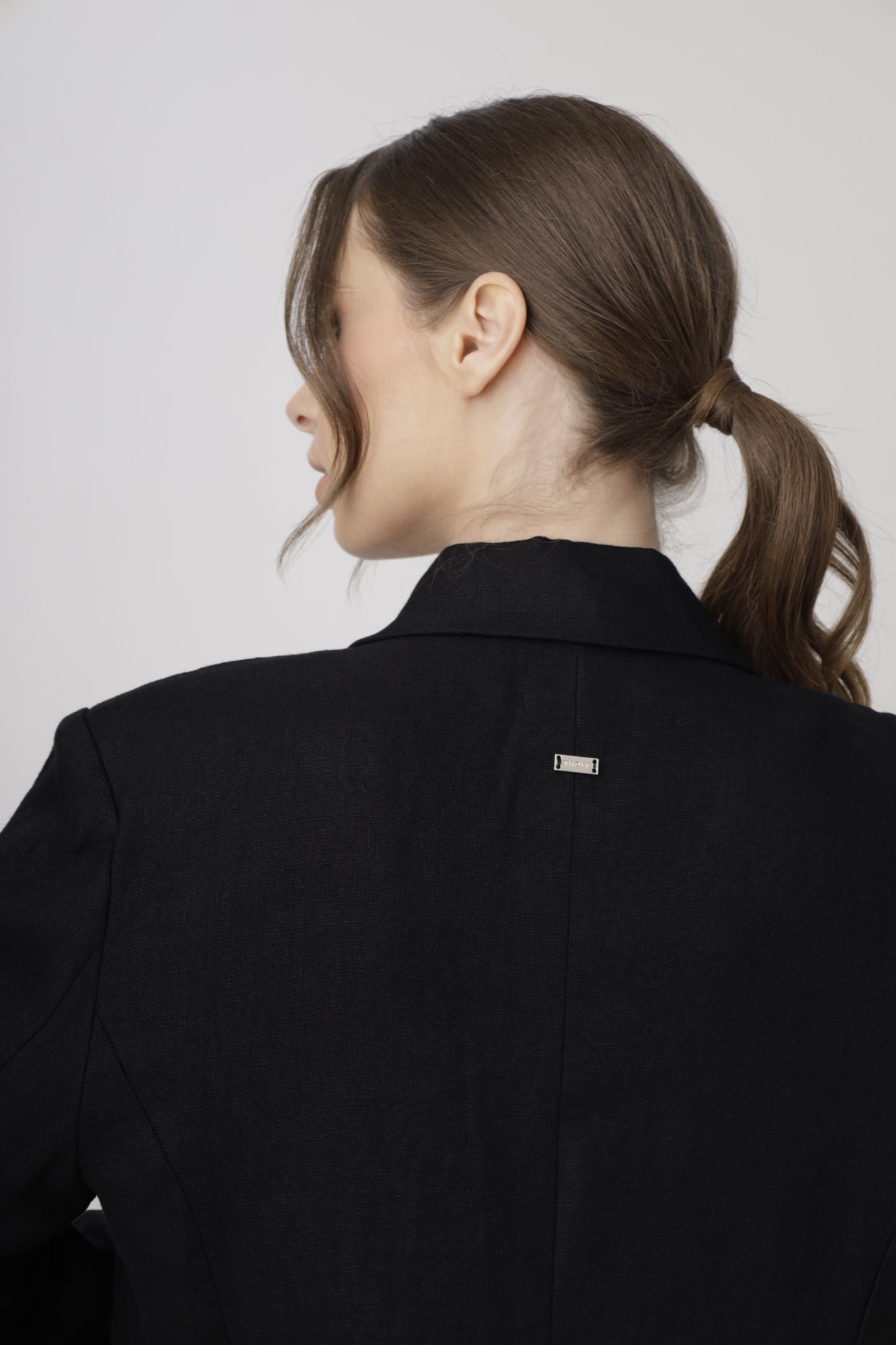 Linen Tailored Ease Blazer