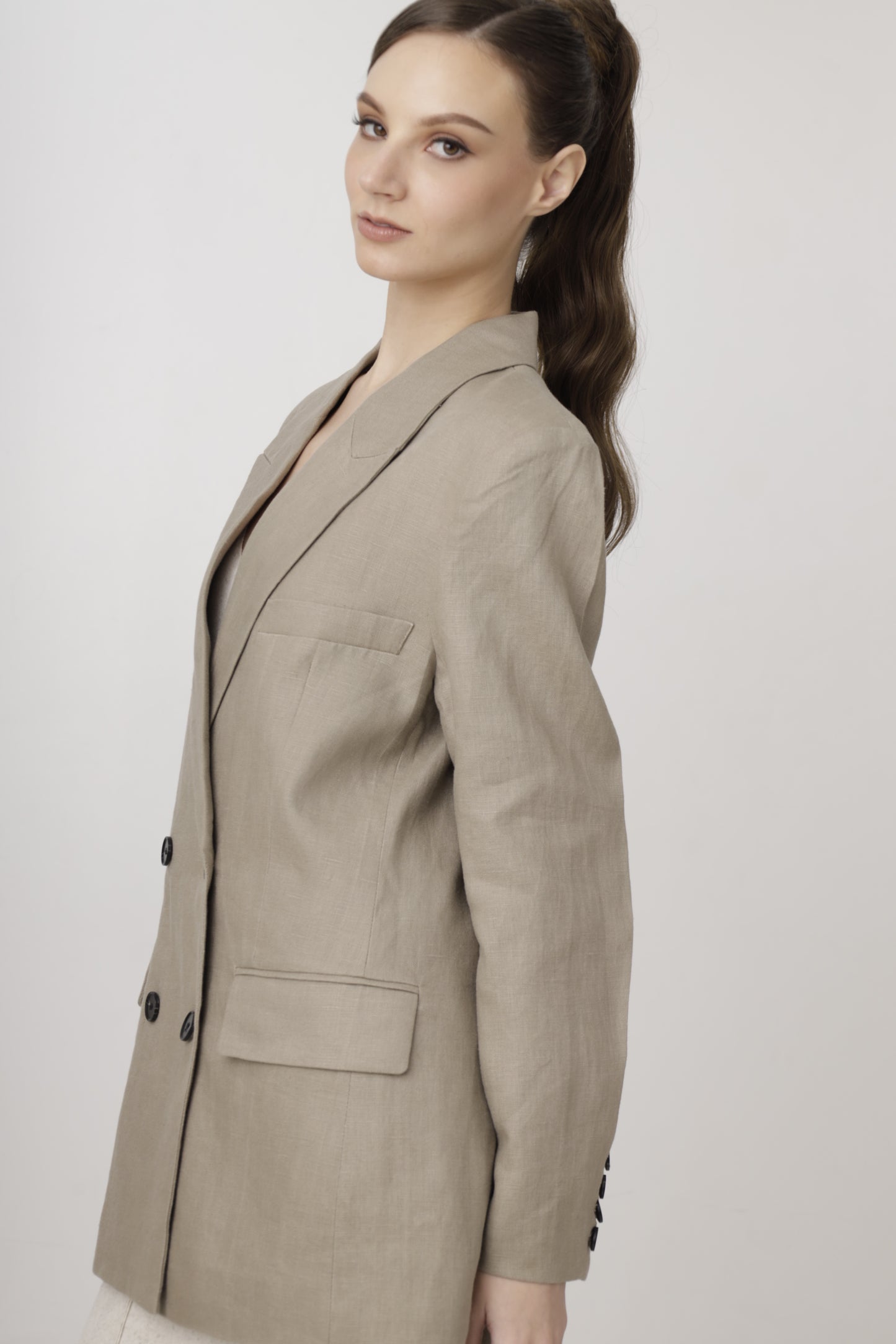 Linen Tailored Ease Blazer