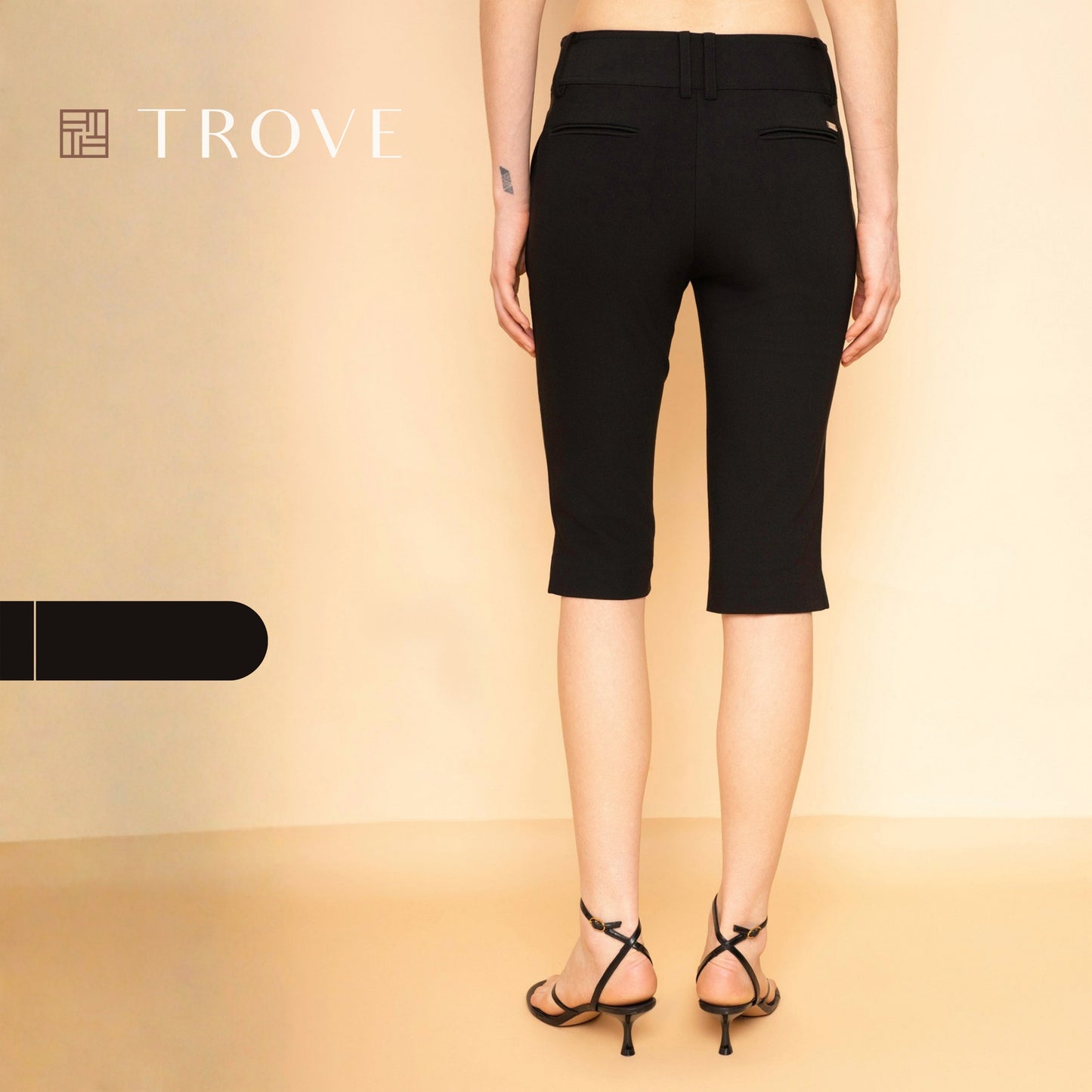 Trove Capri Mid-Waist Pants with Side Slit