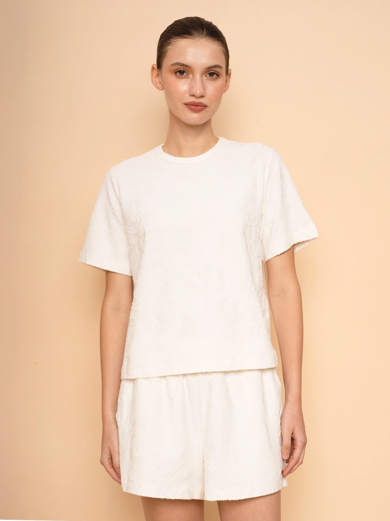 Trove Paisley Textured Pattern T-shirt