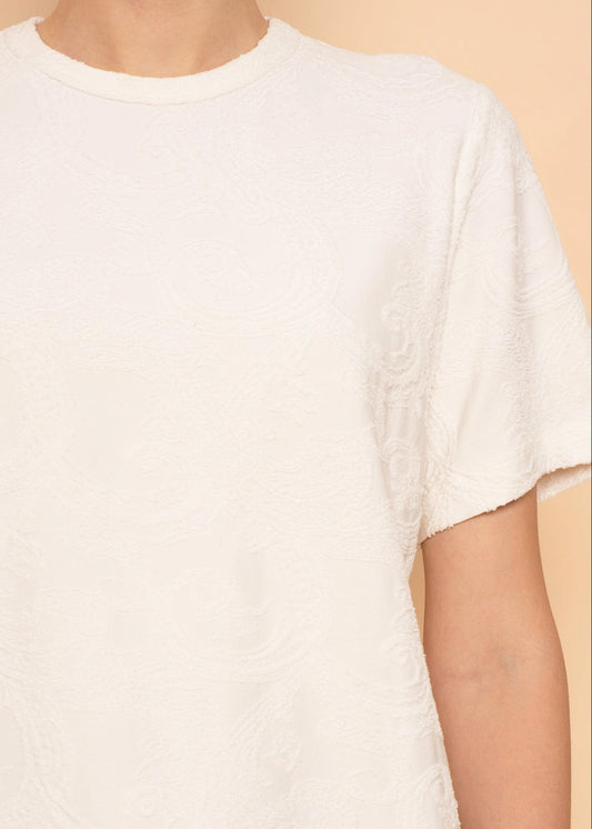 Trove Paisley Textured Pattern T-shirt